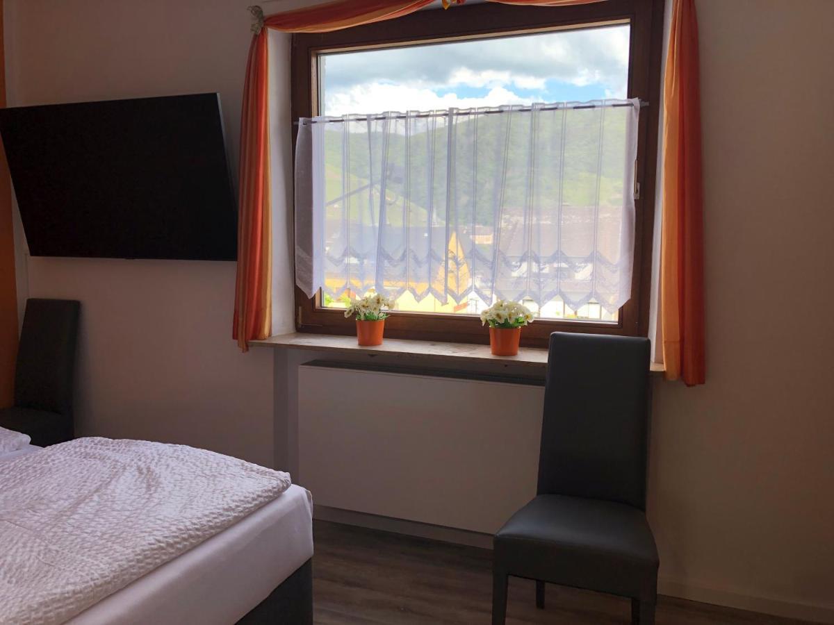 Ferienwohnung Joanna Mit Burgblick Bernkastel-Kues Dış mekan fotoğraf